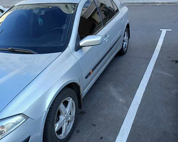 Серый Рено Лагуна, объемом двигателя 1.6 л и пробегом 170 тыс. км за 3000 $, фото 4 на Automoto.ua