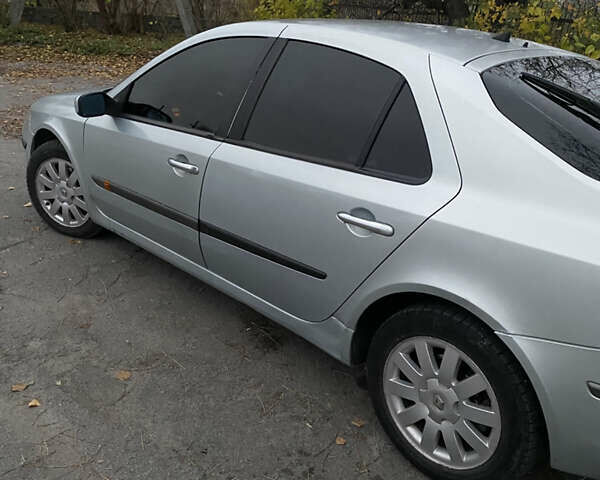 Сірий Рено Лагуна, об'ємом двигуна 1.9 л та пробігом 328 тис. км за 3500 $, фото 4 на Automoto.ua