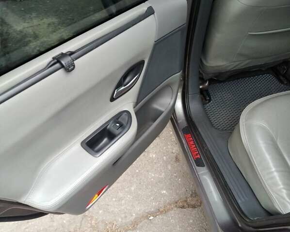 Сірий Рено Лагуна, об'ємом двигуна 1.9 л та пробігом 344 тис. км за 4700 $, фото 6 на Automoto.ua