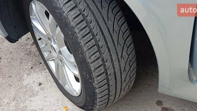 Серый Рено Лагуна, объемом двигателя 1.8 л и пробегом 139 тыс. км за 4700 $, фото 16 на Automoto.ua