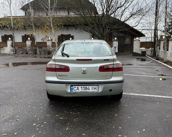 Серый Рено Лагуна, объемом двигателя 1.9 л и пробегом 300 тыс. км за 2950 $, фото 4 на Automoto.ua