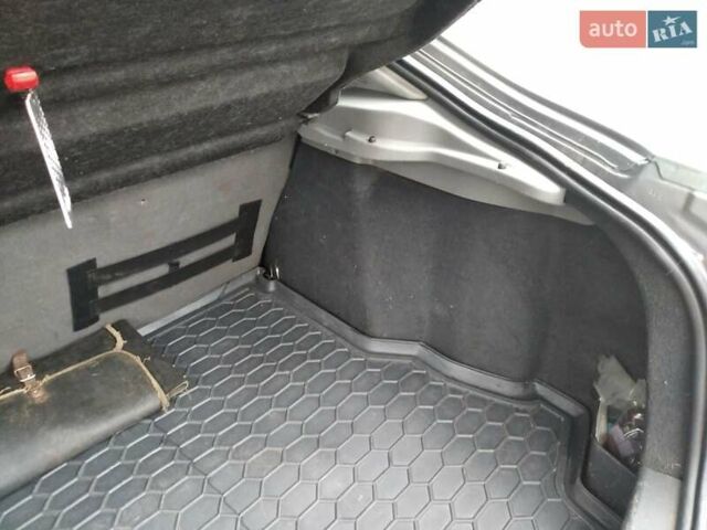 Сірий Рено Лагуна, об'ємом двигуна 1.9 л та пробігом 344 тис. км за 4700 $, фото 4 на Automoto.ua