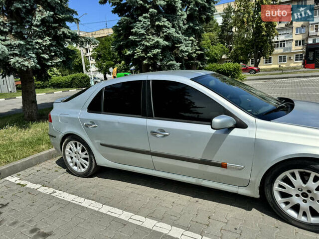 Серый Рено Лагуна, объемом двигателя 1.9 л и пробегом 390 тыс. км за 3100 $, фото 1 на Automoto.ua
