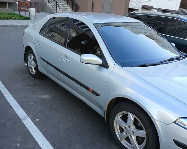 Серый Рено Лагуна, объемом двигателя 1.6 л и пробегом 170 тыс. км за 3000 $, фото 2 на Automoto.ua