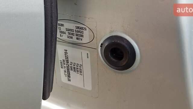 Серый Рено Лагуна, объемом двигателя 1.8 л и пробегом 139 тыс. км за 4700 $, фото 18 на Automoto.ua