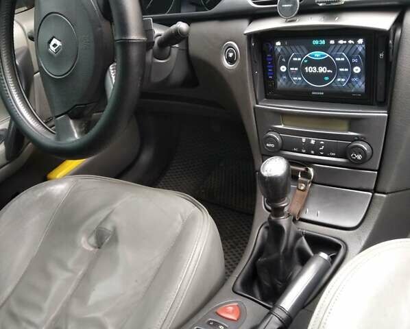 Сірий Рено Лагуна, об'ємом двигуна 1.9 л та пробігом 344 тис. км за 4700 $, фото 8 на Automoto.ua