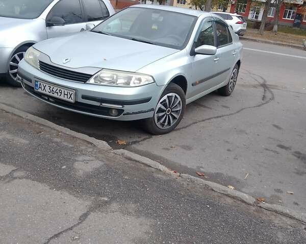 Серый Рено Лагуна, объемом двигателя 1.9 л и пробегом 350 тыс. км за 3200 $, фото 3 на Automoto.ua