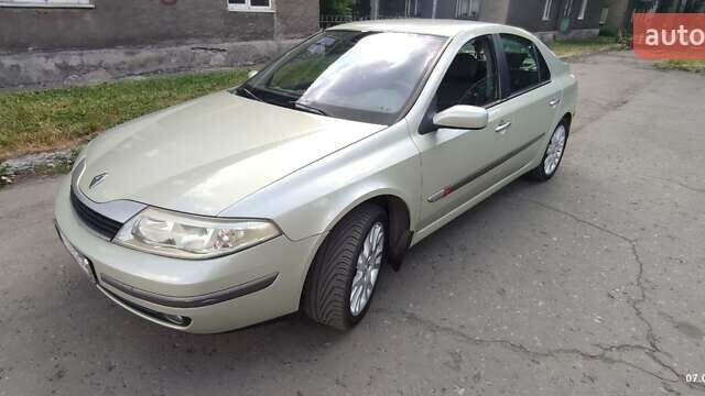 Серый Рено Лагуна, объемом двигателя 2 л и пробегом 195 тыс. км за 4100 $, фото 2 на Automoto.ua