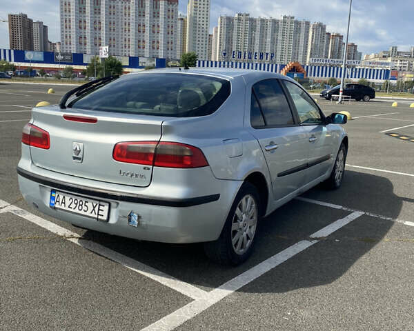 Серый Рено Лагуна, объемом двигателя 2 л и пробегом 320 тыс. км за 2999 $, фото 4 на Automoto.ua