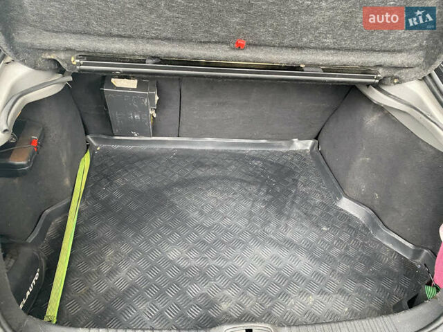 Сірий Рено Лагуна, об'ємом двигуна 1.9 л та пробігом 410 тис. км за 3800 $, фото 16 на Automoto.ua