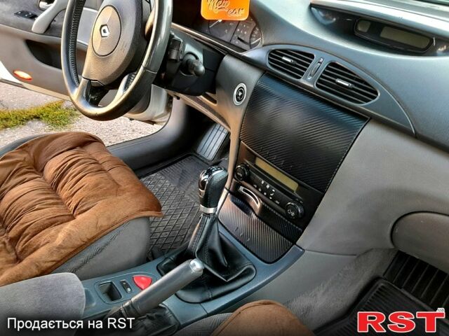 Сірий Рено Лагуна, об'ємом двигуна 1.8 л та пробігом 282 тис. км за 3300 $, фото 6 на Automoto.ua