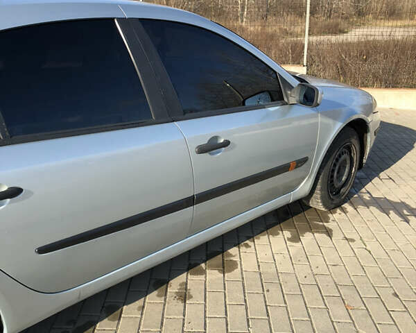 Серый Рено Лагуна, объемом двигателя 1.6 л и пробегом 290 тыс. км за 4000 $, фото 3 на Automoto.ua