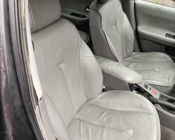 Серый Рено Лагуна, объемом двигателя 2.9 л и пробегом 300 тыс. км за 3100 $, фото 3 на Automoto.ua