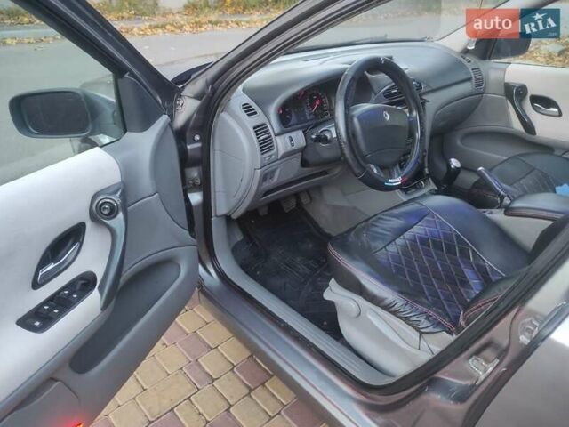 Серый Рено Лагуна, объемом двигателя 1.78 л и пробегом 218 тыс. км за 2999 $, фото 21 на Automoto.ua