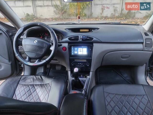 Серый Рено Лагуна, объемом двигателя 1.78 л и пробегом 218 тыс. км за 2999 $, фото 30 на Automoto.ua