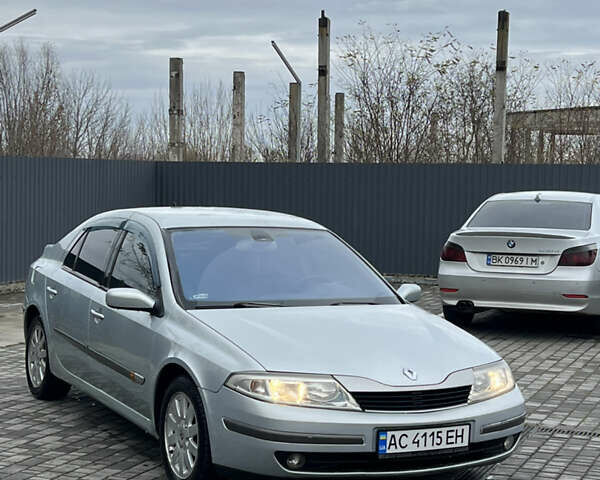 Серый Рено Лагуна, объемом двигателя 2 л и пробегом 300 тыс. км за 2600 $, фото 3 на Automoto.ua