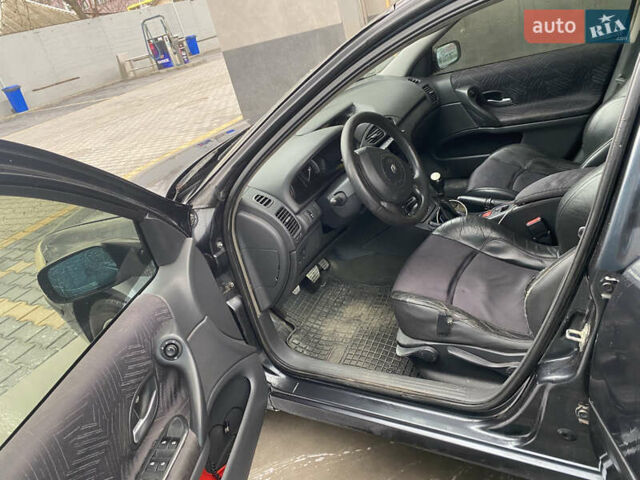 Сірий Рено Лагуна, об'ємом двигуна 1.9 л та пробігом 410 тис. км за 3800 $, фото 9 на Automoto.ua