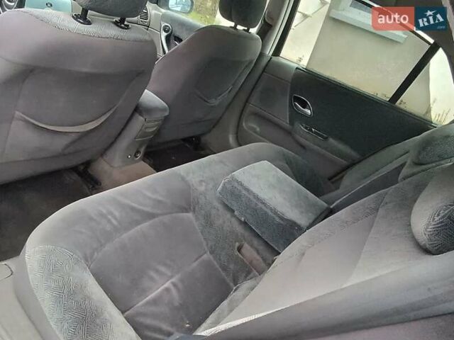 Серый Рено Лагуна, объемом двигателя 1.9 л и пробегом 300 тыс. км за 2750 $, фото 13 на Automoto.ua