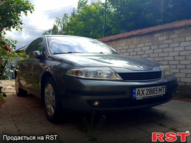 Серый Рено Лагуна, объемом двигателя 1.8 л и пробегом 300 тыс. км за 4150 $, фото 1 на Automoto.ua