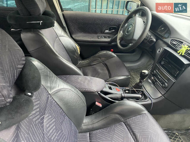 Сірий Рено Лагуна, об'ємом двигуна 1.9 л та пробігом 410 тис. км за 3800 $, фото 14 на Automoto.ua