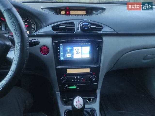 Серый Рено Лагуна, объемом двигателя 1.78 л и пробегом 218 тыс. км за 2999 $, фото 26 на Automoto.ua