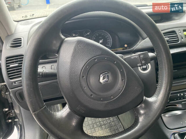 Сірий Рено Лагуна, об'ємом двигуна 1.9 л та пробігом 410 тис. км за 3800 $, фото 12 на Automoto.ua