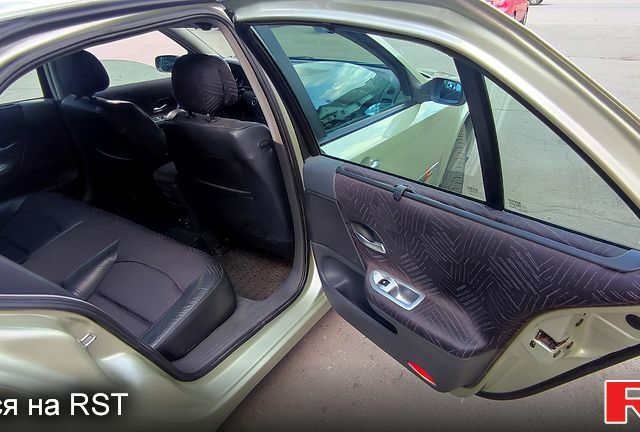 Сірий Рено Лагуна, об'ємом двигуна 2 л та пробігом 195 тис. км за 4100 $, фото 2 на Automoto.ua