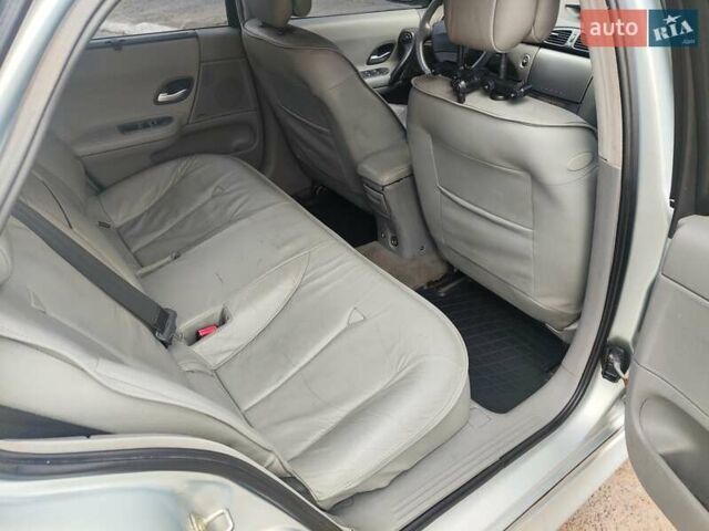 Сірий Рено Лагуна, об'ємом двигуна 2 л та пробігом 237 тис. км за 6000 $, фото 21 на Automoto.ua