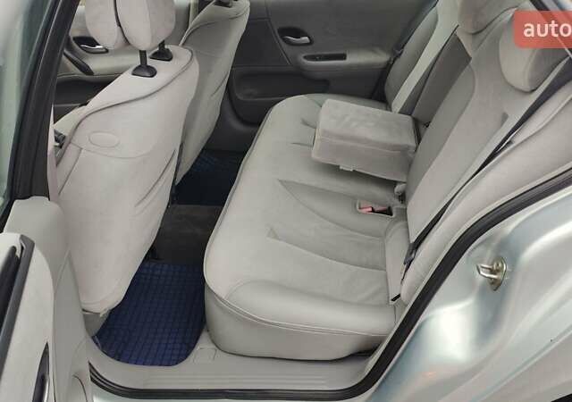 Сірий Рено Лагуна, об'ємом двигуна 1.8 л та пробігом 176 тис. км за 4850 $, фото 17 на Automoto.ua