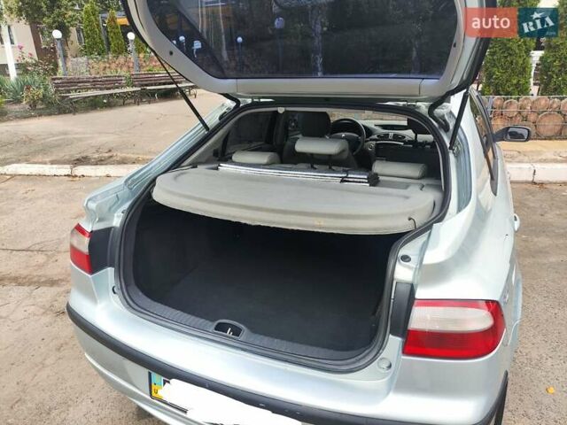 Сірий Рено Лагуна, об'ємом двигуна 2 л та пробігом 237 тис. км за 6000 $, фото 27 на Automoto.ua