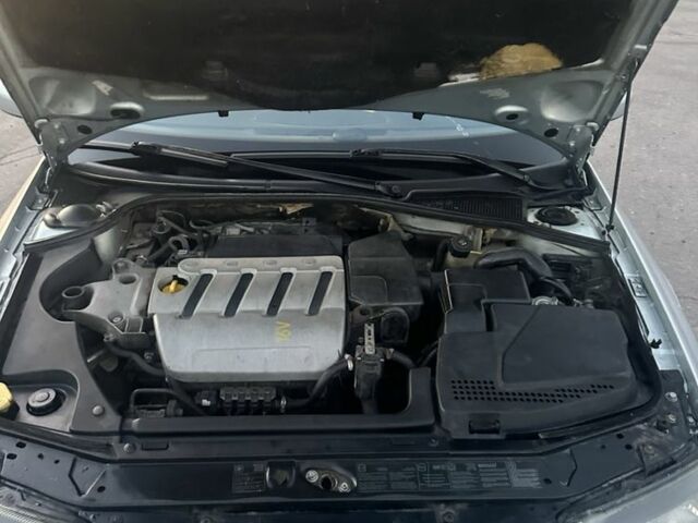 Серый Рено Лагуна, объемом двигателя 2 л и пробегом 190 тыс. км за 2999 $, фото 20 на Automoto.ua