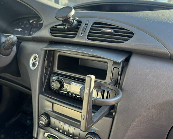 Серый Рено Лагуна, объемом двигателя 1.9 л и пробегом 282 тыс. км за 3800 $, фото 5 на Automoto.ua