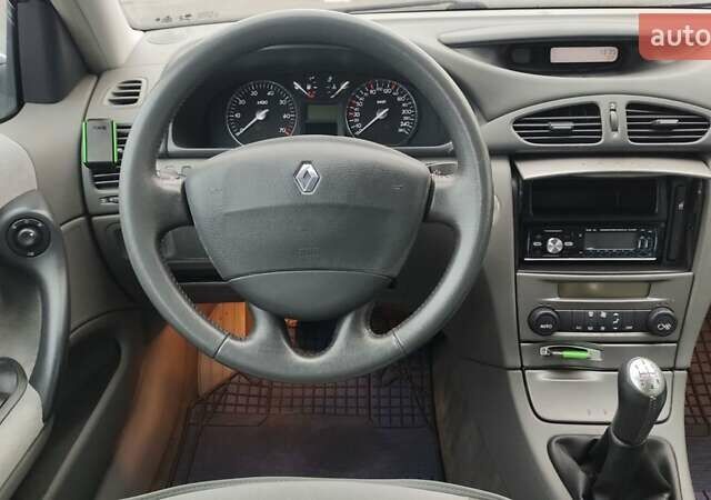 Сірий Рено Лагуна, об'ємом двигуна 1.8 л та пробігом 176 тис. км за 4850 $, фото 15 на Automoto.ua