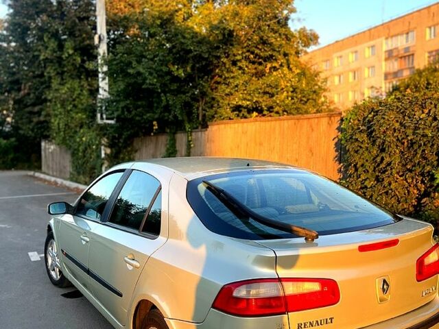 Серый Рено Лагуна, объемом двигателя 2 л и пробегом 275 тыс. км за 3050 $, фото 3 на Automoto.ua