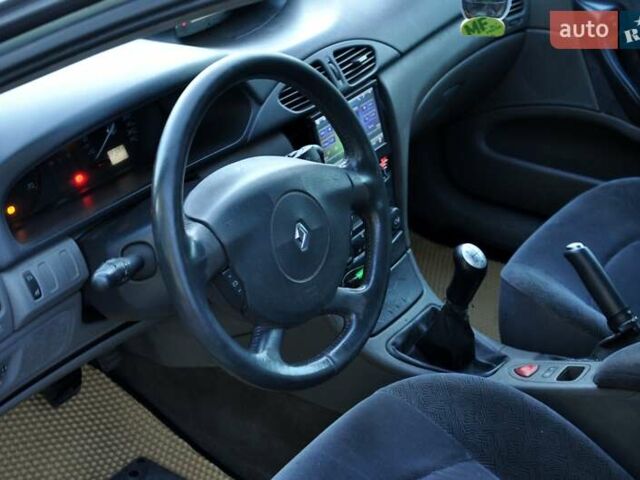 Серый Рено Лагуна, объемом двигателя 1.8 л и пробегом 220 тыс. км за 3300 $, фото 17 на Automoto.ua