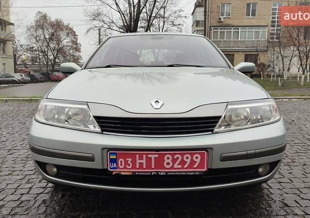 Сірий Рено Лагуна, об'ємом двигуна 1.8 л та пробігом 176 тис. км за 4850 $, фото 13 на Automoto.ua