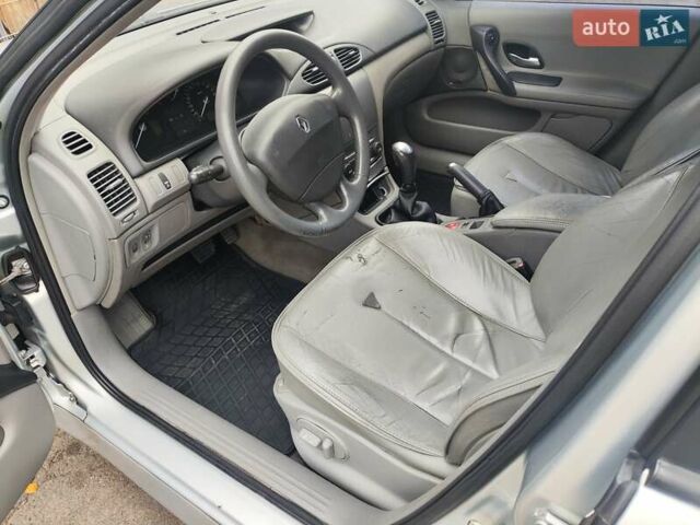 Сірий Рено Лагуна, об'ємом двигуна 2 л та пробігом 237 тис. км за 6000 $, фото 9 на Automoto.ua