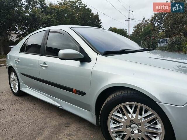 Сірий Рено Лагуна, об'ємом двигуна 2 л та пробігом 237 тис. км за 6000 $, фото 3 на Automoto.ua