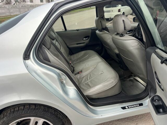 Серый Рено Лагуна, объемом двигателя 2 л и пробегом 190 тыс. км за 2999 $, фото 14 на Automoto.ua