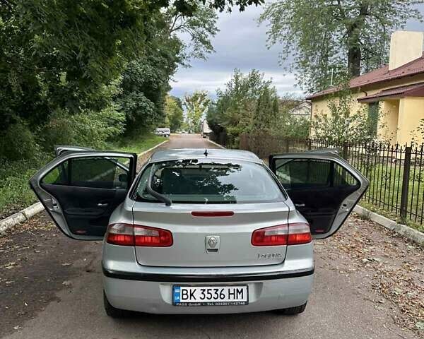 Серый Рено Лагуна, объемом двигателя 1.9 л и пробегом 323 тыс. км за 2450 $, фото 7 на Automoto.ua