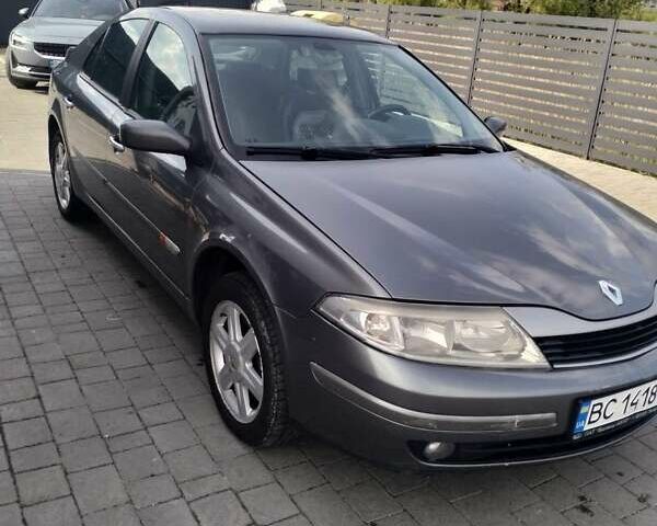 Серый Рено Лагуна, объемом двигателя 2.2 л и пробегом 375 тыс. км за 2500 $, фото 2 на Automoto.ua