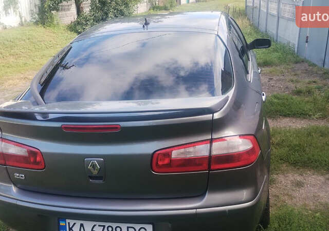 Серый Рено Лагуна, объемом двигателя 2 л и пробегом 175 тыс. км за 6200 $, фото 1 на Automoto.ua