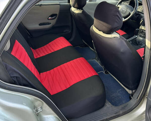 Сірий Рено Лагуна, об'ємом двигуна 1.6 л та пробігом 230 тис. км за 3000 $, фото 13 на Automoto.ua