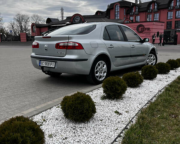 Сірий Рено Лагуна, об'ємом двигуна 1.8 л та пробігом 123 тис. км за 4950 $, фото 3 на Automoto.ua