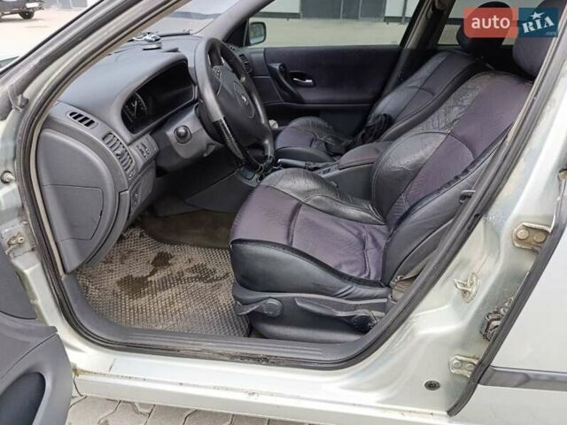Серый Рено Лагуна, объемом двигателя 1.87 л и пробегом 382 тыс. км за 3700 $, фото 16 на Automoto.ua