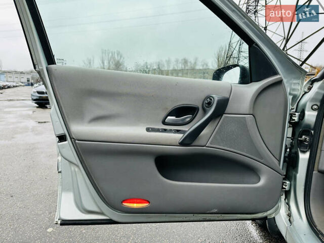 Серый Рено Лагуна, объемом двигателя 2 л и пробегом 389 тыс. км за 3999 $, фото 14 на Automoto.ua