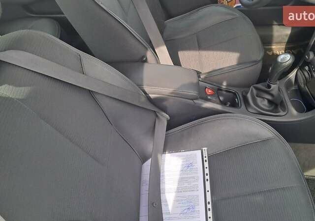 Сірий Рено Лагуна, об'ємом двигуна 2 л та пробігом 120 тис. км за 4999 $, фото 5 на Automoto.ua