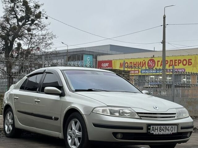 Серый Рено Лагуна, объемом двигателя 2 л и пробегом 309 тыс. км за 4800 $, фото 1 на Automoto.ua