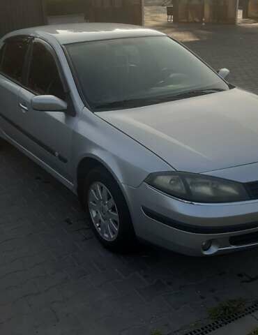 Серый Рено Лагуна, объемом двигателя 1.6 л и пробегом 384 тыс. км за 4700 $, фото 5 на Automoto.ua