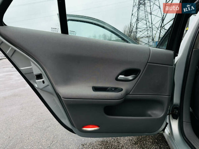 Серый Рено Лагуна, объемом двигателя 2 л и пробегом 389 тыс. км за 3999 $, фото 16 на Automoto.ua